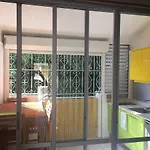 Studio-Mezzanine proche toutes commodités