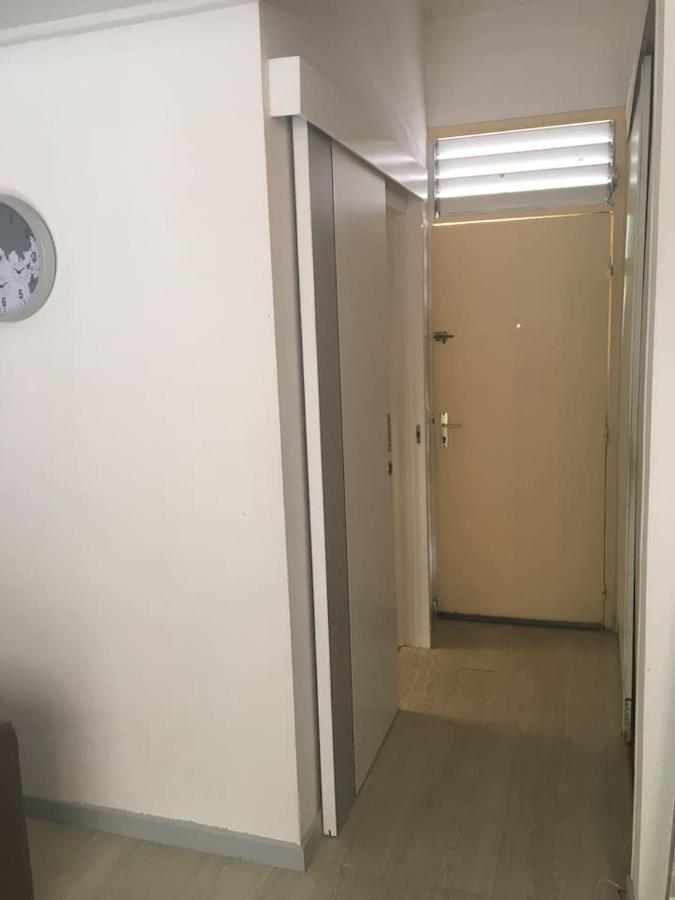 Studio-mezzanine Proche Toutes Commodités Appartement Le Gosier (Grande-Terre)